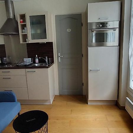 Appartement Coquet Sur Les Hauteurs De Montmartre Париж Екстериор снимка
