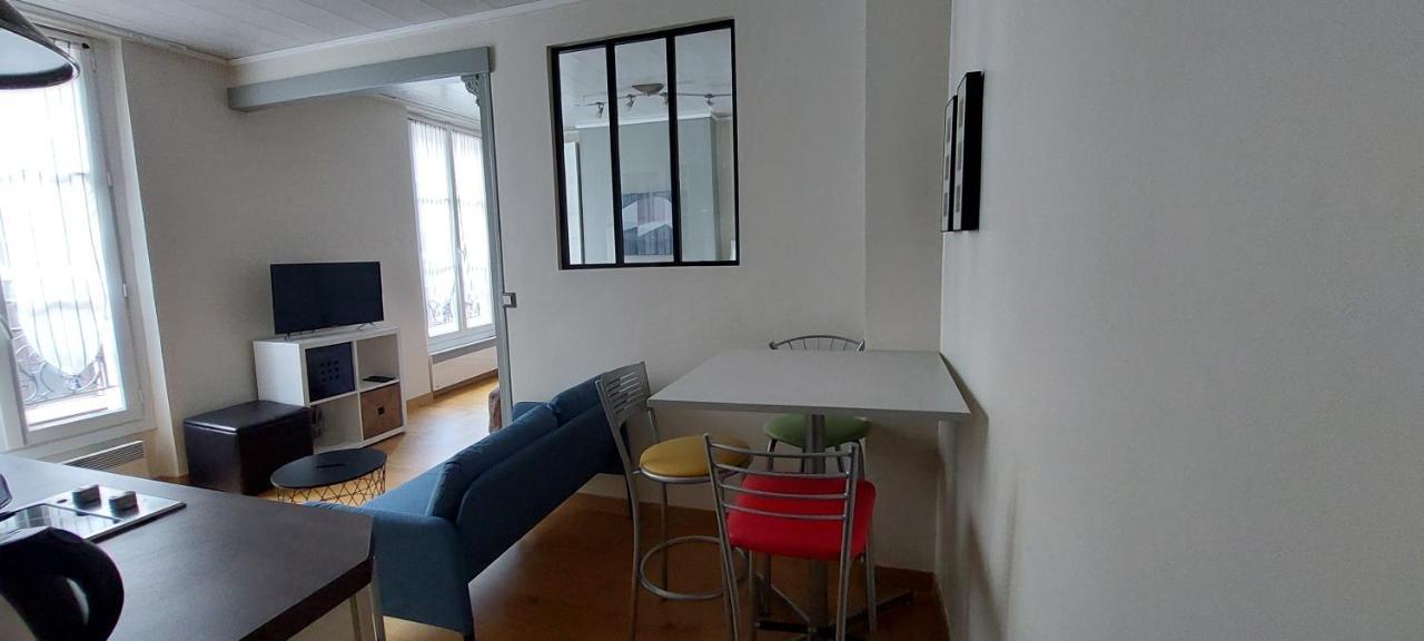 Appartement Coquet Sur Les Hauteurs De Montmartre Париж Екстериор снимка